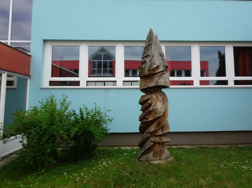 5-5-a-madar-01 5-5-a-madar-01